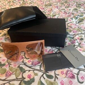 Dior Solight 1 pink sunglasses